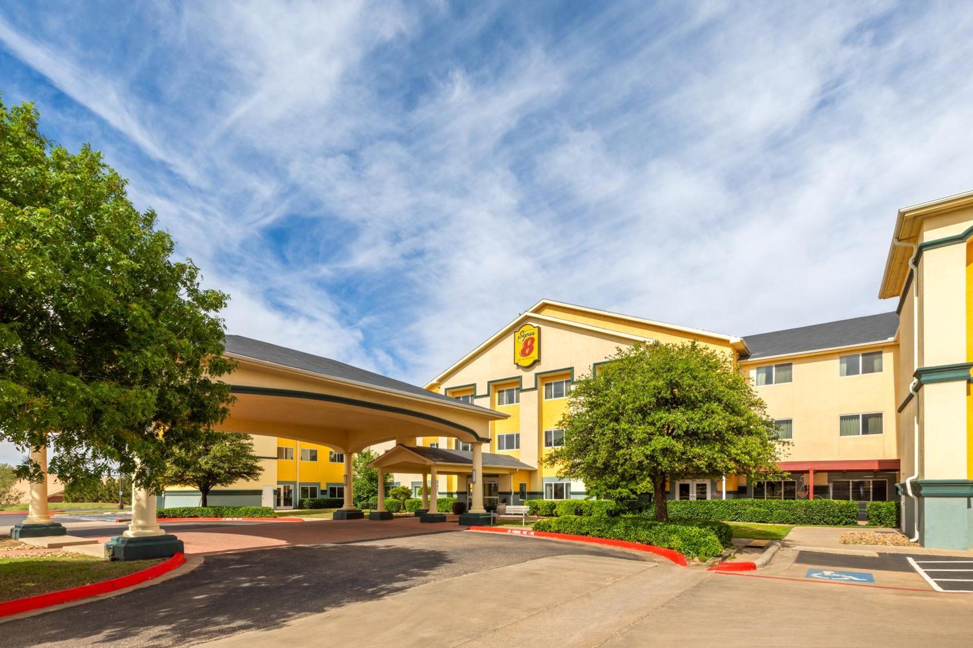 Hotel Super 8 By Wyndham Lubbock West Exterior foto